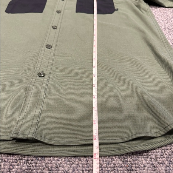 Mountain Hard Wear Shirt - Picture 5 of 6